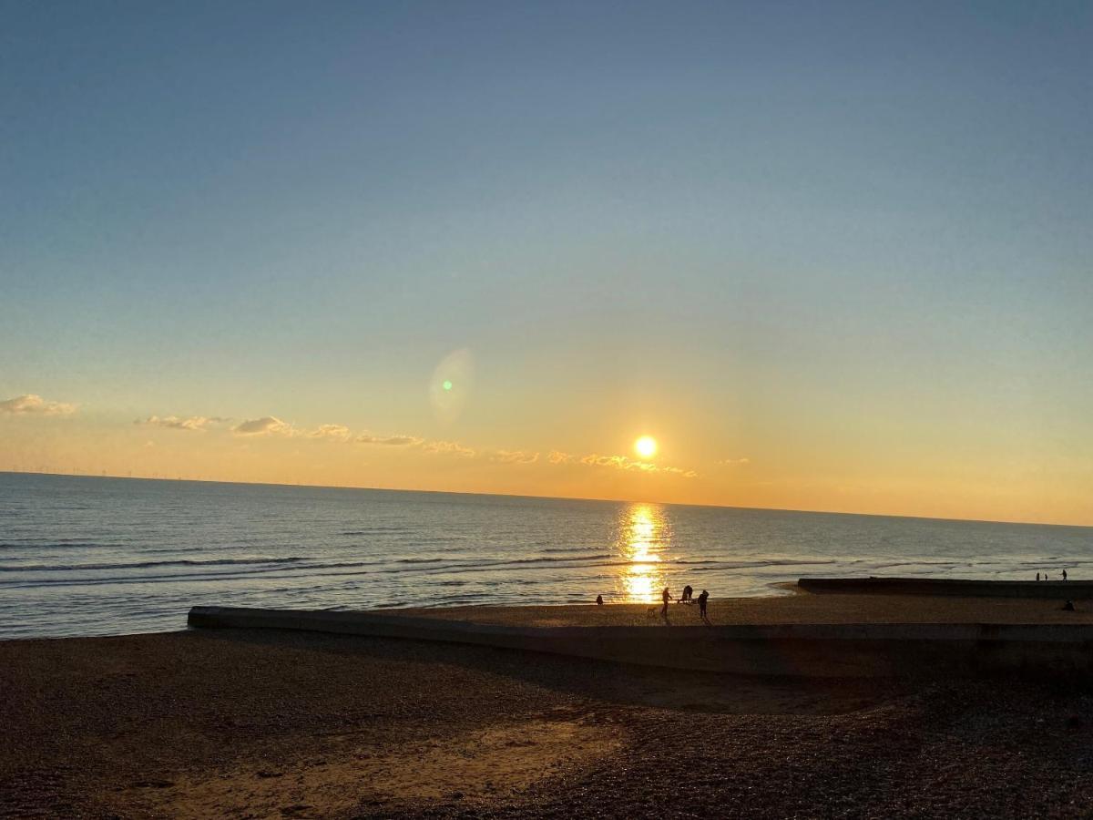 The Windsor Apartment By Gge, Brighton Beach, Sleeps 4 المظهر الخارجي الصورة